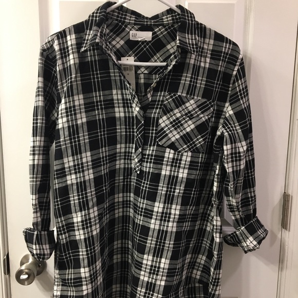 GAP Tops - Brand new gap shirt